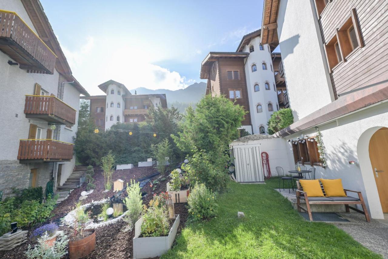 Ambassador Yellow Home Grächen Exterior photo